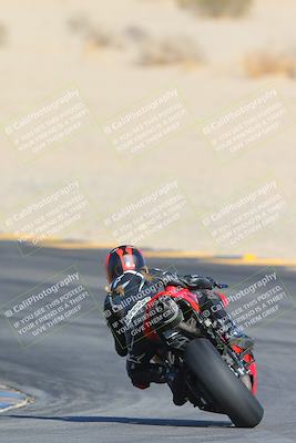 media/Dec-05-2024-Racers Edge (Thu) [[e102e0690b]]/3-B Group/Session 1 Turn 8 Backside/